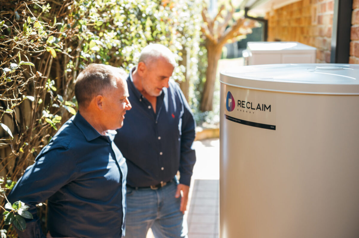 australia renewable energy: Using electric water heaters to store