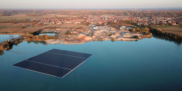 Floating PV array