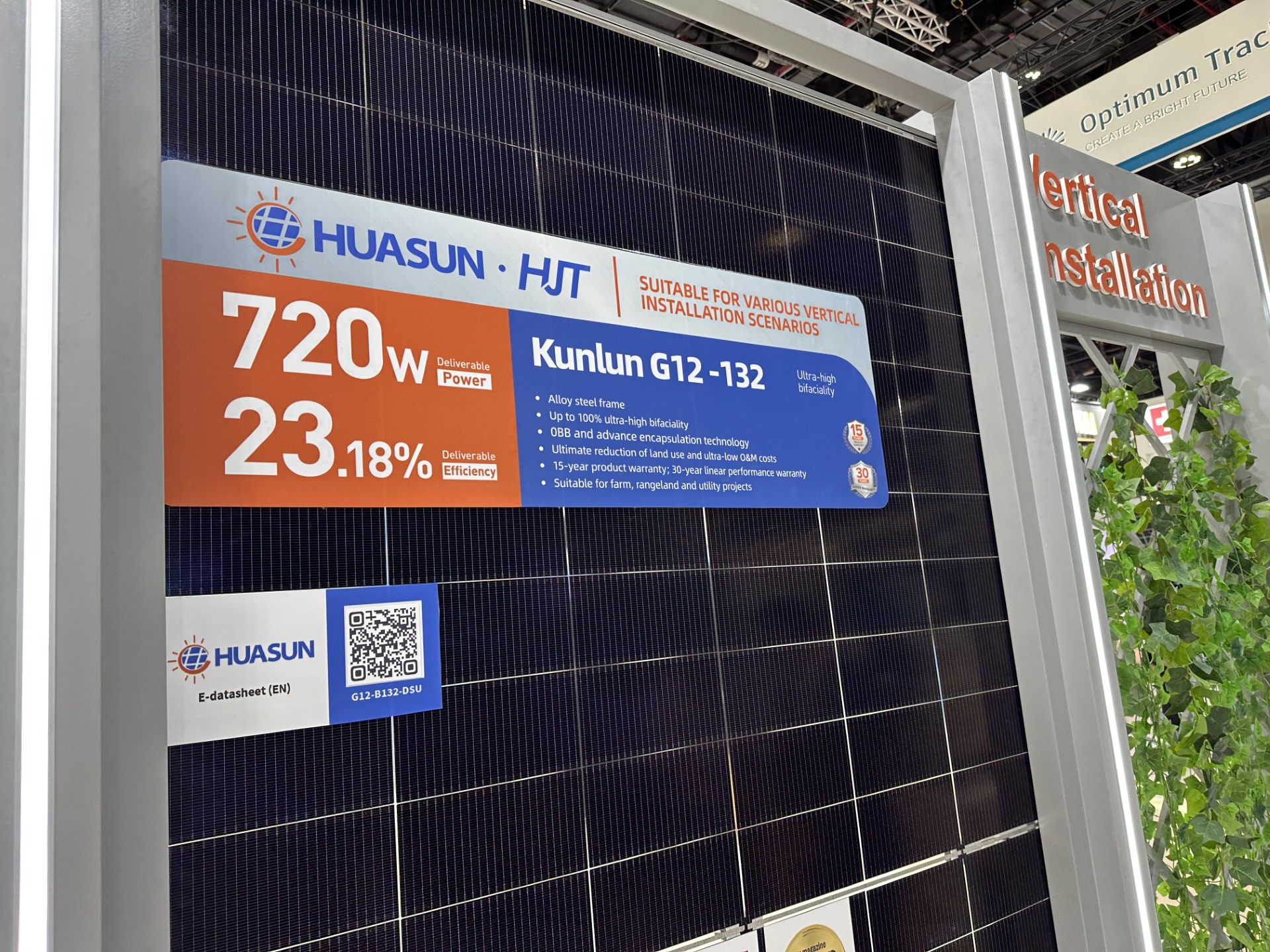 Huasun debuts 720 W solar modules for vertical PV projects