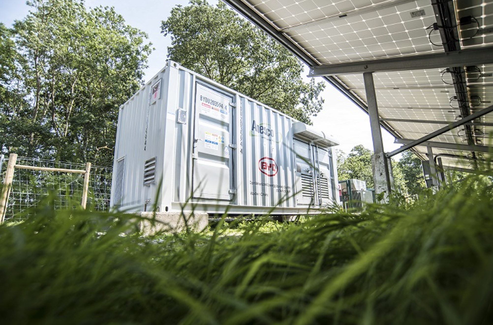 India mandates co-locating energy storage with solar projects