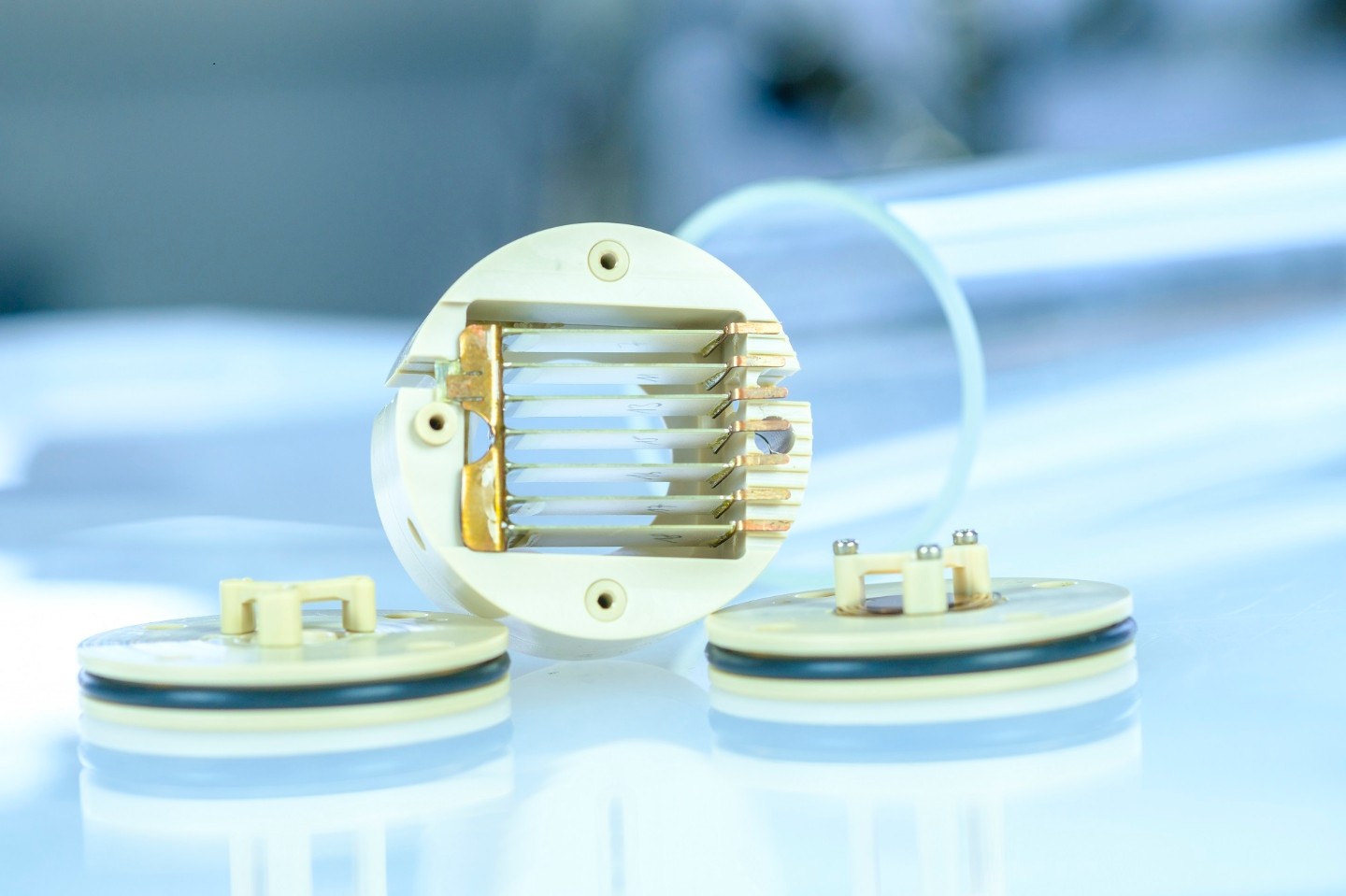 Fraunhofer institutes developing electrocaloric solid-state heat pump without compressors